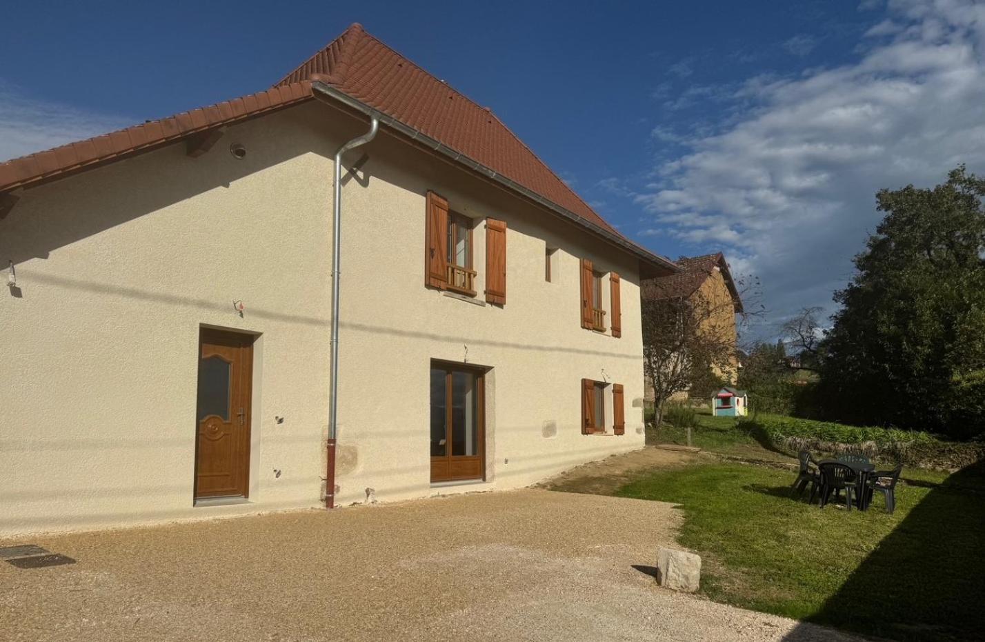 Maison Leonora Saint-Genix-sur-Guiers Extérieur photo